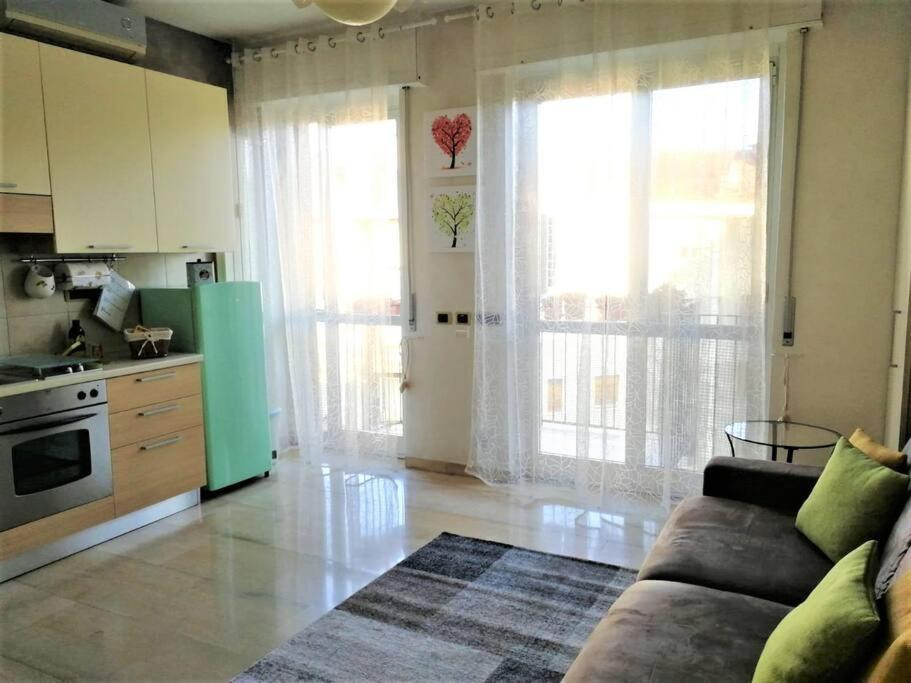 Gef House - Studio Apartment Bande Nere Milán Exterior foto